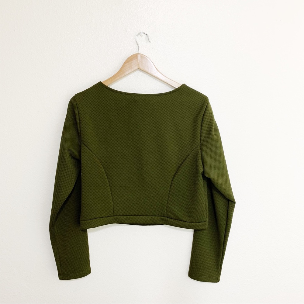 Monif C. Green Long Sleeved Crop Top - Size 1X - Picture 5 of 8